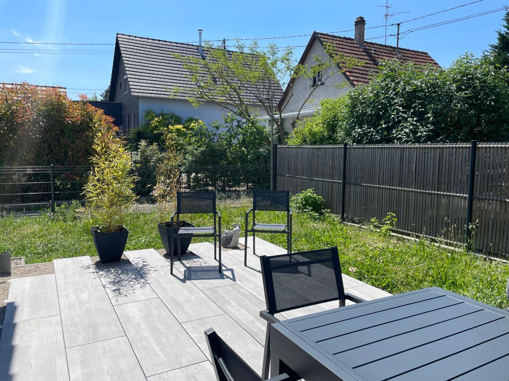 Maison Spacieuse Et Moderne Strasbourg Ostwald Exteriör bild